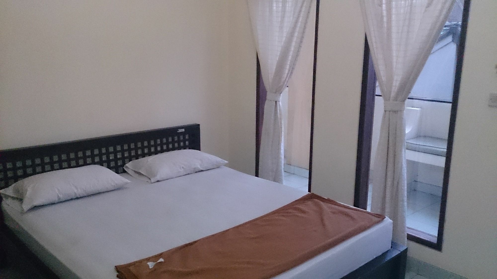 Pondok Taman 828 Hotel Denpasar  Ngoại thất bức ảnh